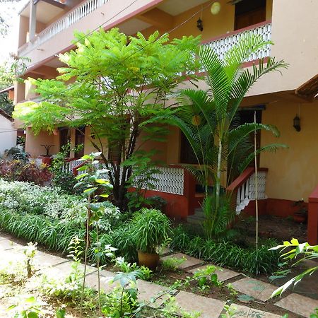 Pinto Guest House Кандолим Экстерьер фото