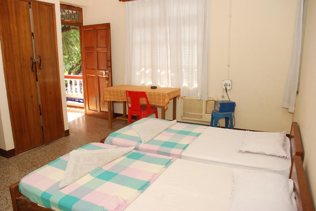 Pinto Guest House Кандолим Номер фото
