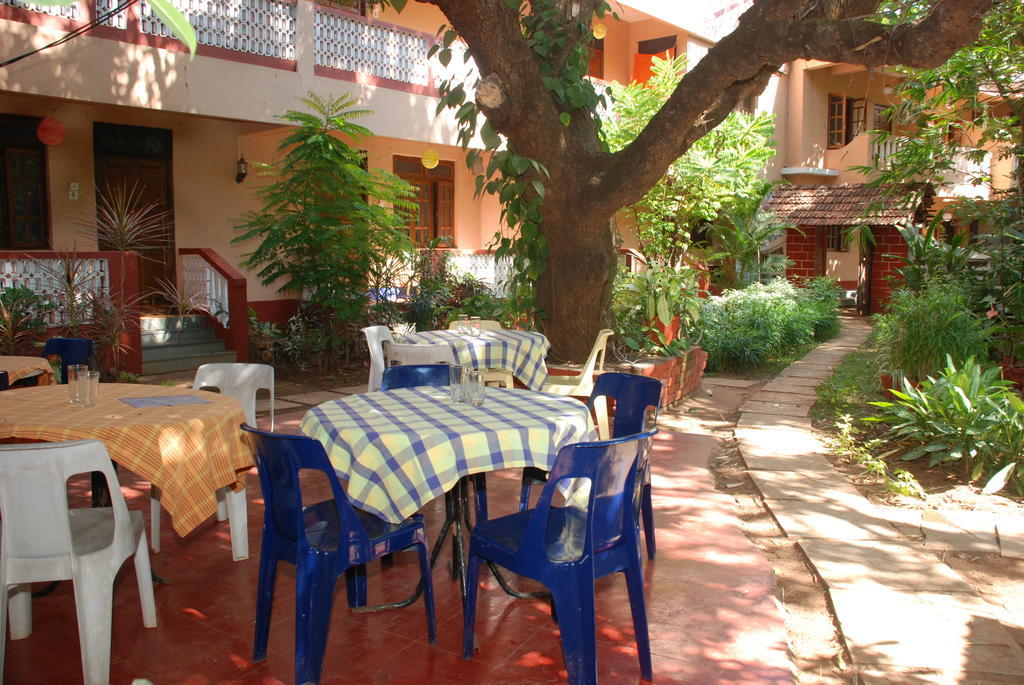 Pinto Guest House Кандолим Экстерьер фото